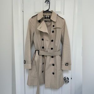 Burberry Sandringham Trench